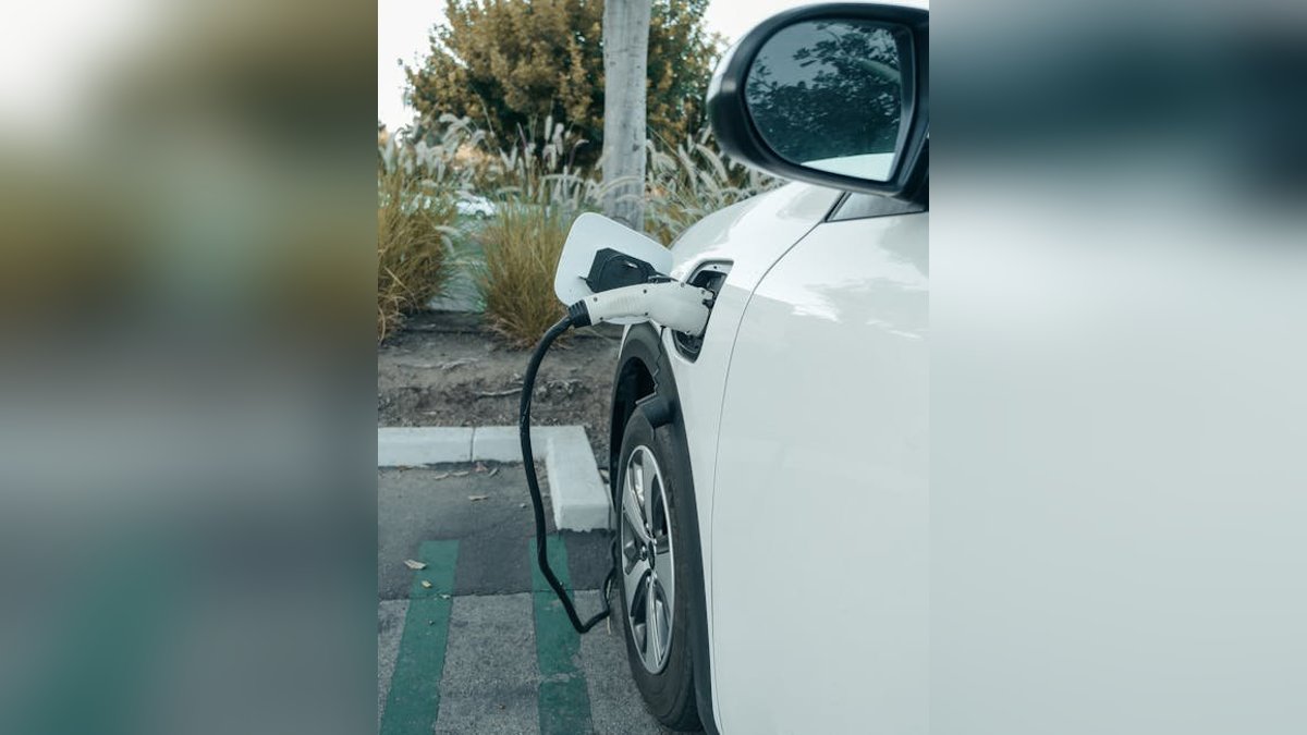Hybrid vs plug-in hybrid