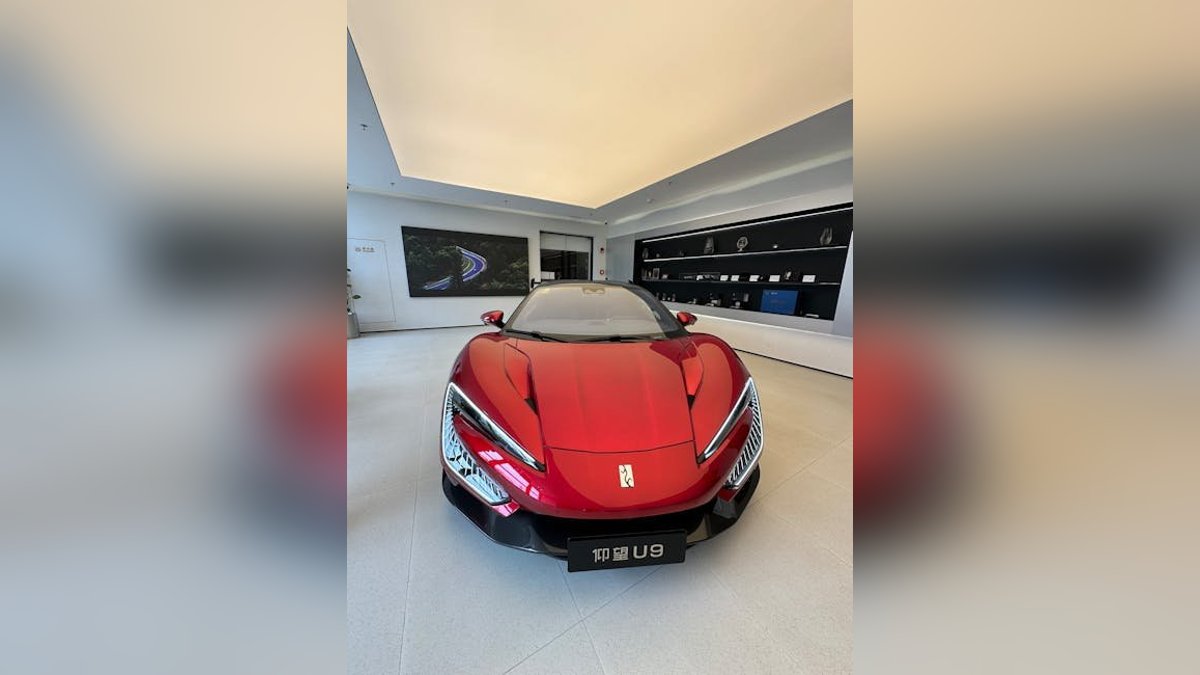 BYD Yangwang U9 Review: China's First Electric Supercar with 1,300 HP Active Suspension